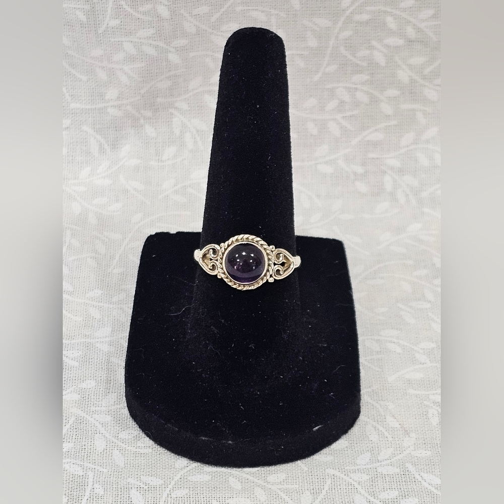 Sterling Silver Amethyst Gemstone Ring Size 7
